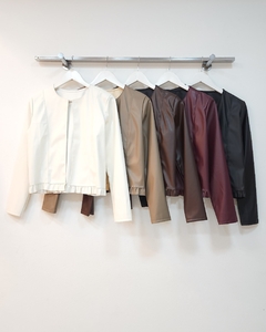 Imagen de [CUERINA] Chaqueta con Volados