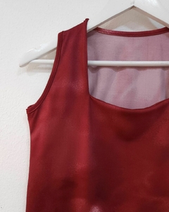 [MICROFIBRA] Musculosa vintage cuello cuadrado en internet