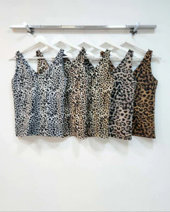 [MICROFIBRA] Musculosa "V" animal print