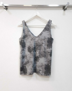 [MICROFIBRA] Musculosa "V" vintage - comprar online