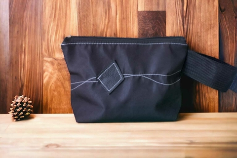 Necessarie Black