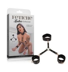 Fetiche Kit Bondage Coleira com Suporte para Bracelete ( Algemas).