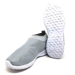 TÊNIS FEMININO NIKE Slip´classic  Meinha Cinza/Prata na internet