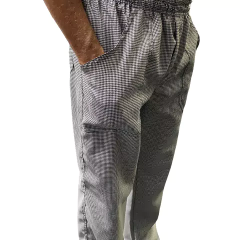 Calça Xadrez Chef de Cozinha Unissex
Eleve o seu uniforme de chef de cozinha com a nossa Calça Xadrez Unissex! Esta peça é a perfeita combinação de estilo e funcionalidade, feita para chefs e cozinheiros que valorizam tanto a aparência quanto o conforto.
