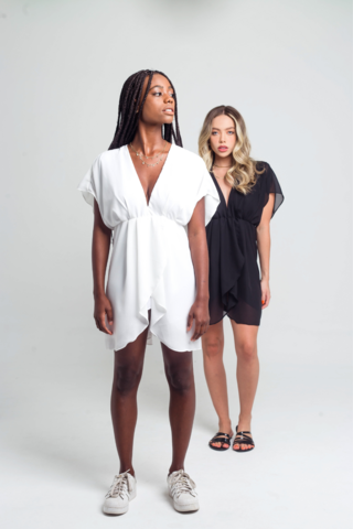 Vestido Curto Decote Com Fenda PRETO