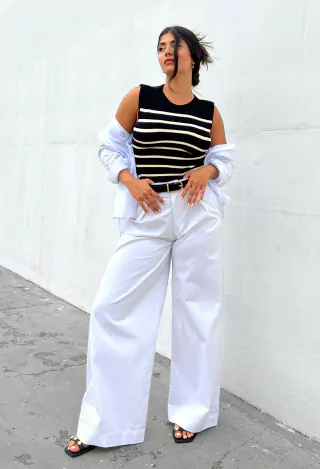 Regata tricot listrada preta com branca