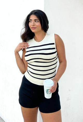 Regata tricot listrada branca com preta