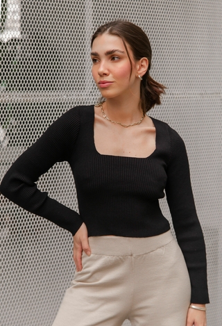 Blusa tricot canelada manga longa decote quadrado PRETA