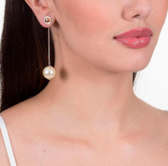 Brinco ear jacket folheado a ouro 18k com pérola sintética - tam.único 526062 - comprar online