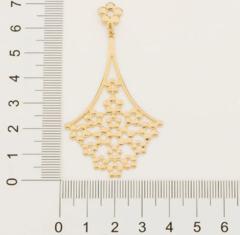 Brinco Maxi formado por flores vazadas folheado a ouro 18k - tam.único 526627 na internet