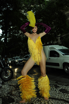 Body Franjas Amarelo na internet