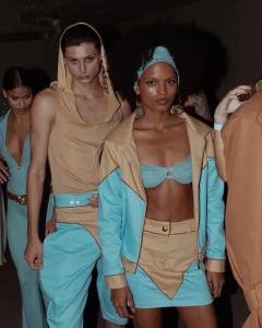 BERMUDA CULOTE - AZUL E NUDE / PERNAS LEVEMENTES JUSTAS na internet