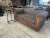 MESA AUXILIAR CON ESTRUCTURA DE HIERRO Y BASE DE MADERA XL en internet