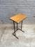 MESA AUXILIAR CON ESTRUCTURA DE HIERRO Y BASE DE MADERA XL - comprar online