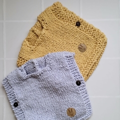 Chaleco Tejido NATURAL con botones liso