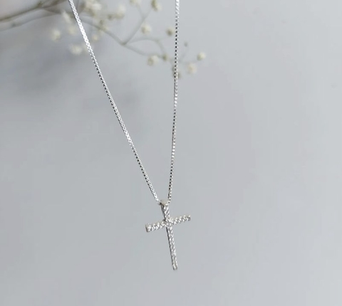 Corrente com pingente Cruz em prata 925