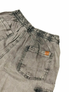 Bermuda cargo Aspecto jeans estonada - loja online