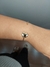 Bracelete coração unilateral dourado
