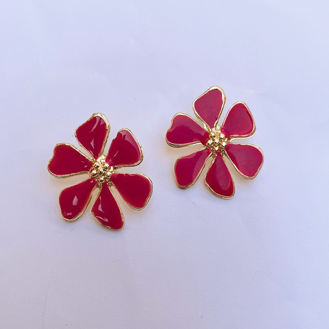 Brinco Flor Rosa Escuro Esmaltada