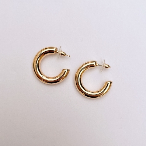 Brinco Argola Tubo Fina Dourada