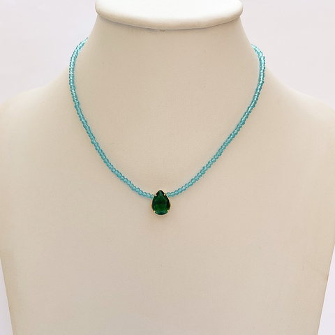 Colar Gota Verde em Miçanga Azul