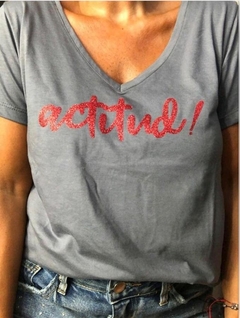 Remera Actitud gris - comprar online
