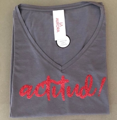 Remera Actitud gris