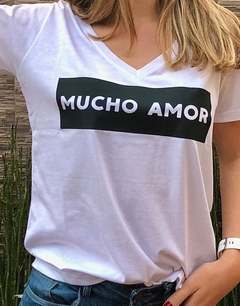 Remera Mucho Amor - comprar online