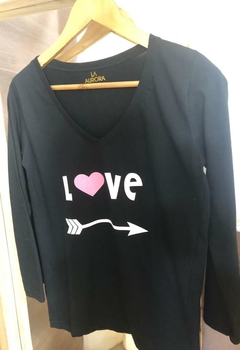 Remera Love corazon rosa manga larga - comprar online