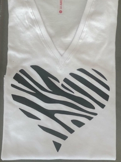 Remera corazon cebra manga larga