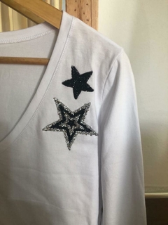 Remera doble estrellas strass manga larga en internet