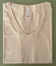Remera básica manga corta cuello V ( rosa)