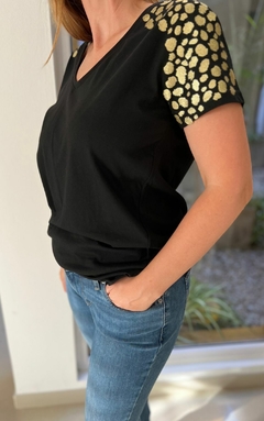 Remera mangas print - comprar online