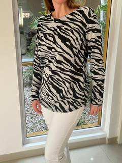 Remera de Lanilla estampada - comprar online