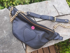 RIÑONERA LOVE❤ CUERO - comprar online