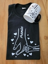 Kit Baby Look e Caneca com Maos Preta e Branca - comprar online