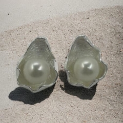 Brincos concha com pérola shell