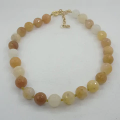 Colar com esferas de pedra citrino facetadas