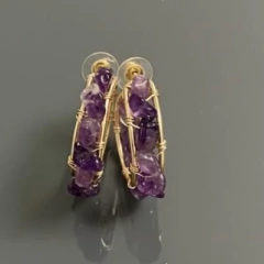 Brincos com pedras ametistas