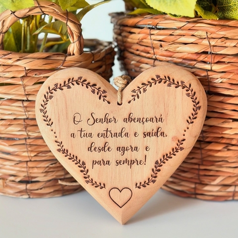 Coração de Madeira Maciça - 18cm