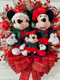Guirlanda de Natal Disney Família c/ menina e luzes - 60cm na internet