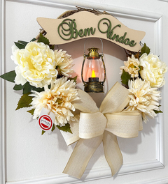 Guirlanda de flores creme c/ lanterna - 40cm - Guirlandas e Decor