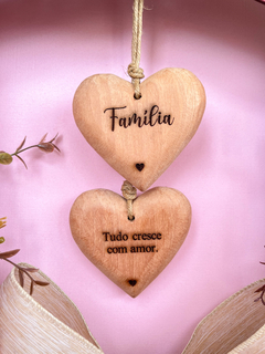 Guirlanda de flores rosa c/ penca de corações - 55/60cm - loja online