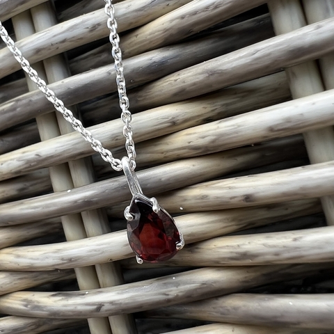 Granada Gota Ponto de Luz Prata - (cópia)