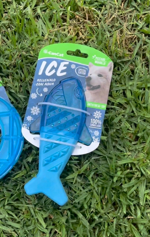 Juguete ICE rellenable con agua para el freezer