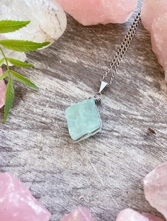 Colar Calcita Verde - comprar online