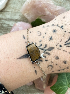 Pulseira Isis - Olho de tigre na internet