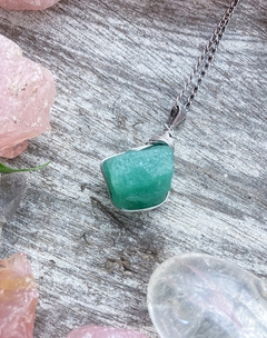 Colar Quatzo verde - comprar online