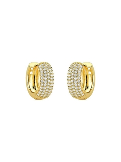 Argola cravejada com Zircônia