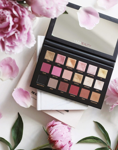 Huda Beauty Paleta De Sombras Rose Gold Remastered Original - comprar online